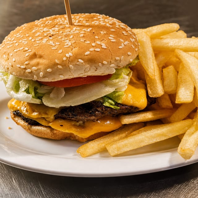 Kids Cheeseburger.
